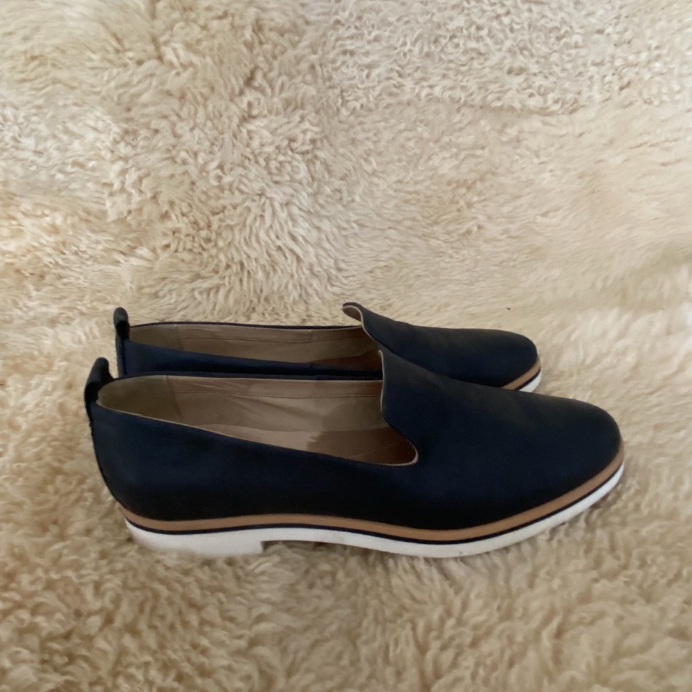 Dark Navy Blue Geox Respira loafers with gold, white platform